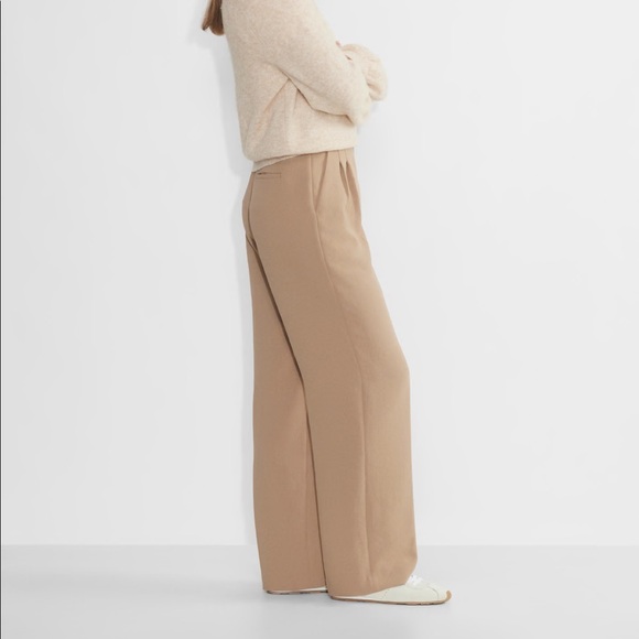 Aritzia Wilfred effortless pants - Picture 2 of 9